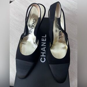 CHANEL Vintage Black Suede‎ & Satin Cap Toe Slingback Pumps – Size 36